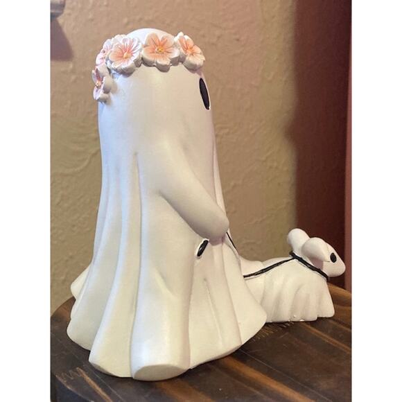 New! Flower Crown Girl Ghost and Dog Statue - Ghost Walking Dog Figurine - Picture 6 of 8